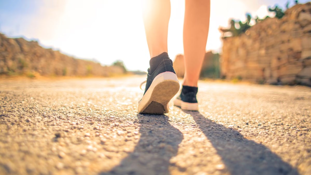 Los Beneficios de Caminar Todos los Días